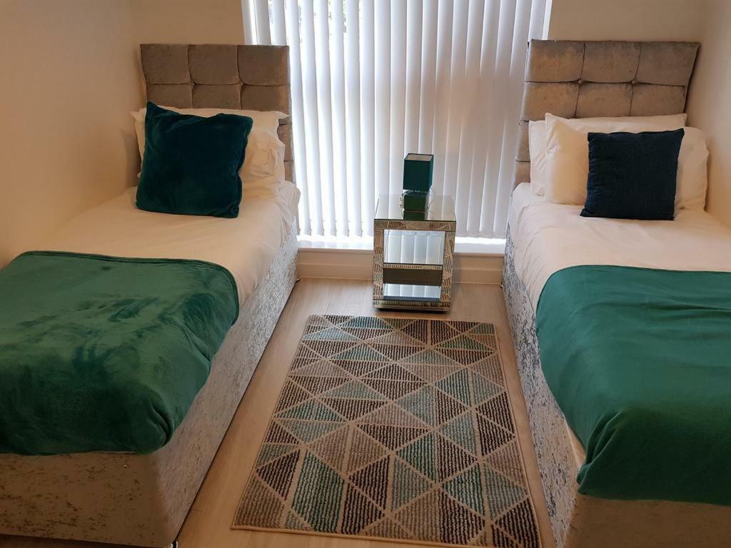Vetrelax Basildon Newly Refurbished 3Bed House Aparthotel Bagian luar foto